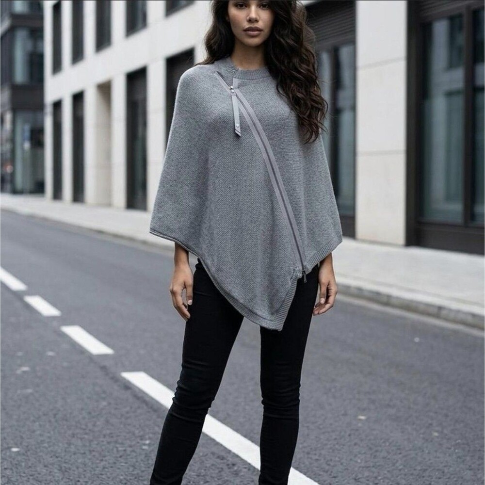 Lululemon On The Go Merino Wool  Poncho Shawl Medium Gray One Size Zip Up Knit.